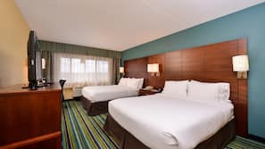 Premium bedding, in-room safe, desk, blackout drapes