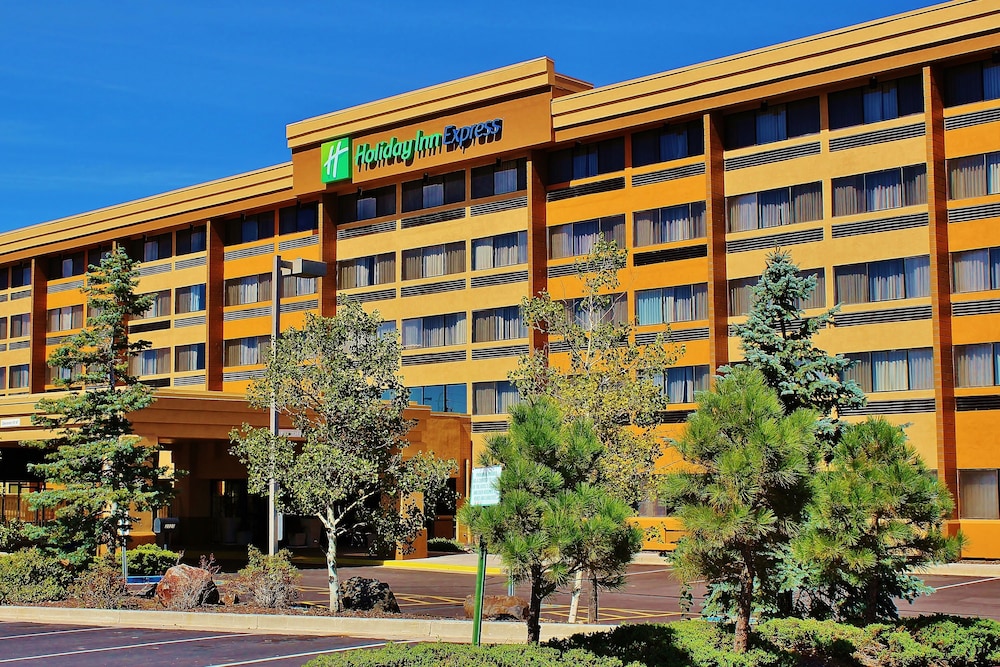 Super 8 By Wyndham Flagstaff I 40 Ex 198 Lucky Lane Hotel Flagstaff Az Deals Photos Reviews