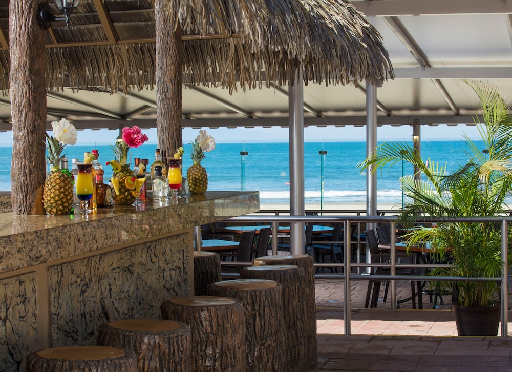 Snack bar, Paradise Village Beach Resort and Spa