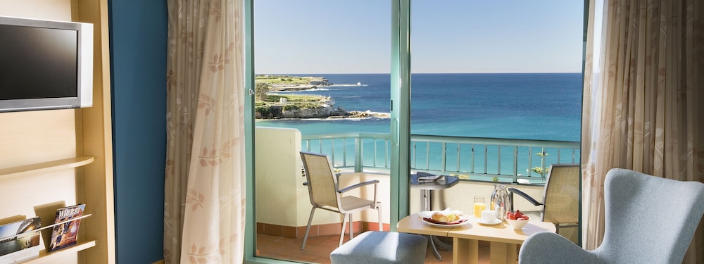 Crowne Plaza Sydney Coogee Beach