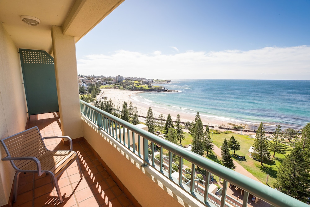 Crowne Plaza Sydney Coogee Beach