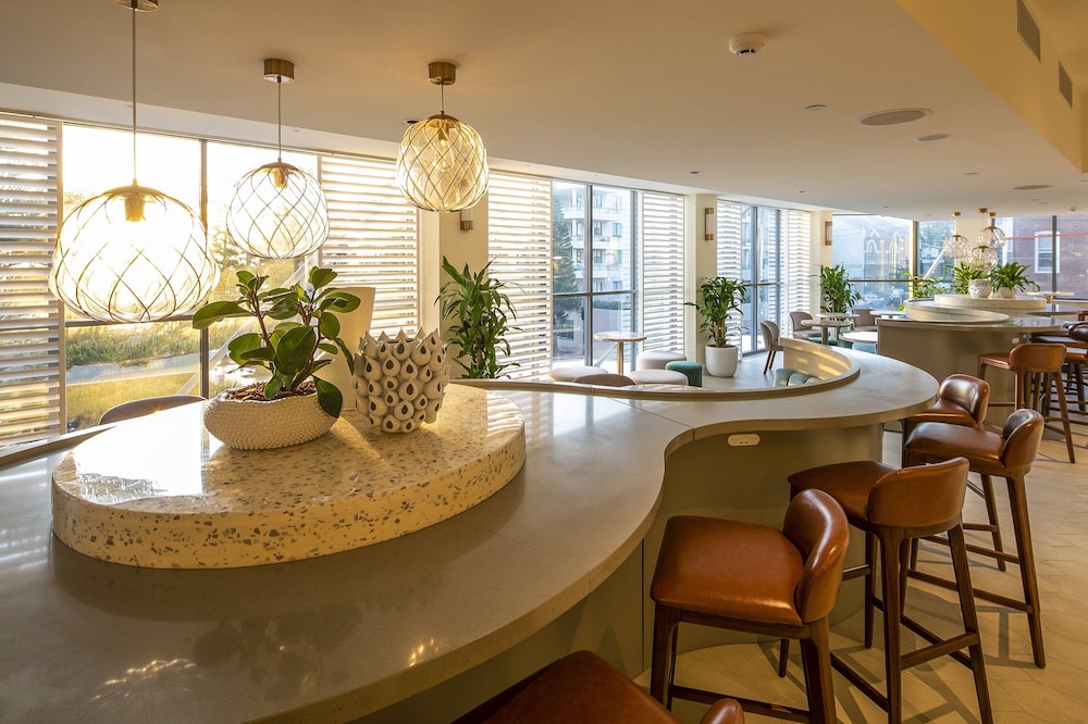 Crowne Plaza Sydney Coogee Beach
