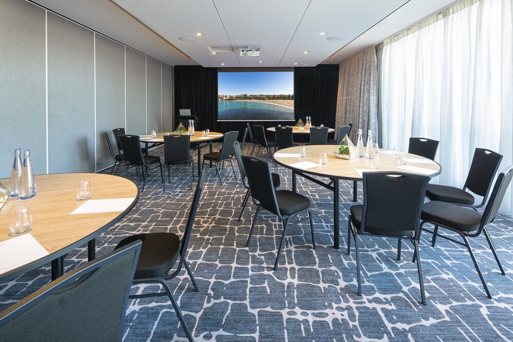 Crowne Plaza Sydney Coogee Beach