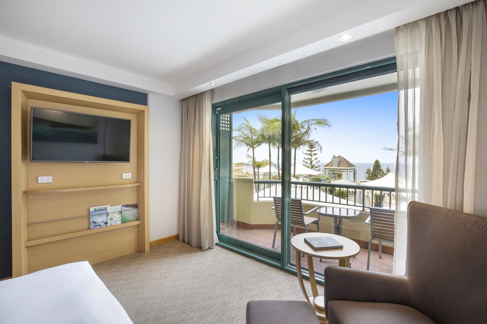 Crowne Plaza Sydney Coogee Beach