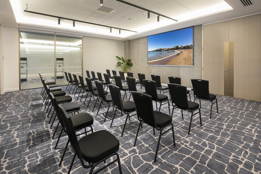 Crowne Plaza Sydney Coogee Beach