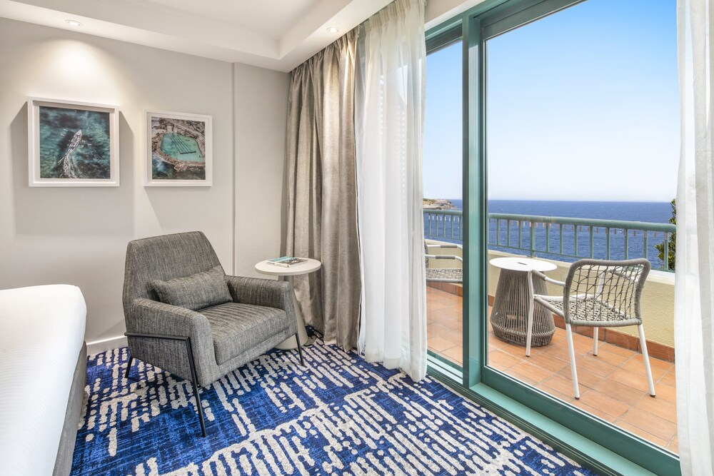 Crowne Plaza Sydney Coogee Beach