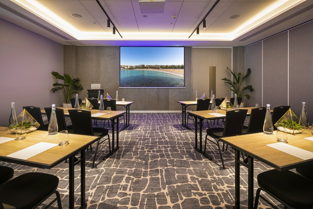 Crowne Plaza Sydney Coogee Beach