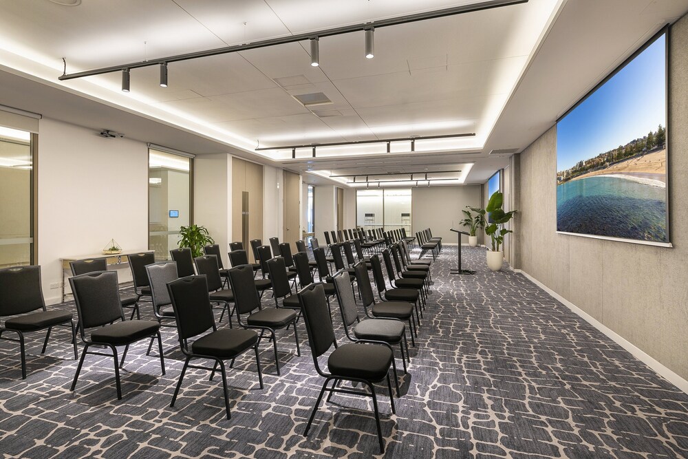 Crowne Plaza Sydney Coogee Beach