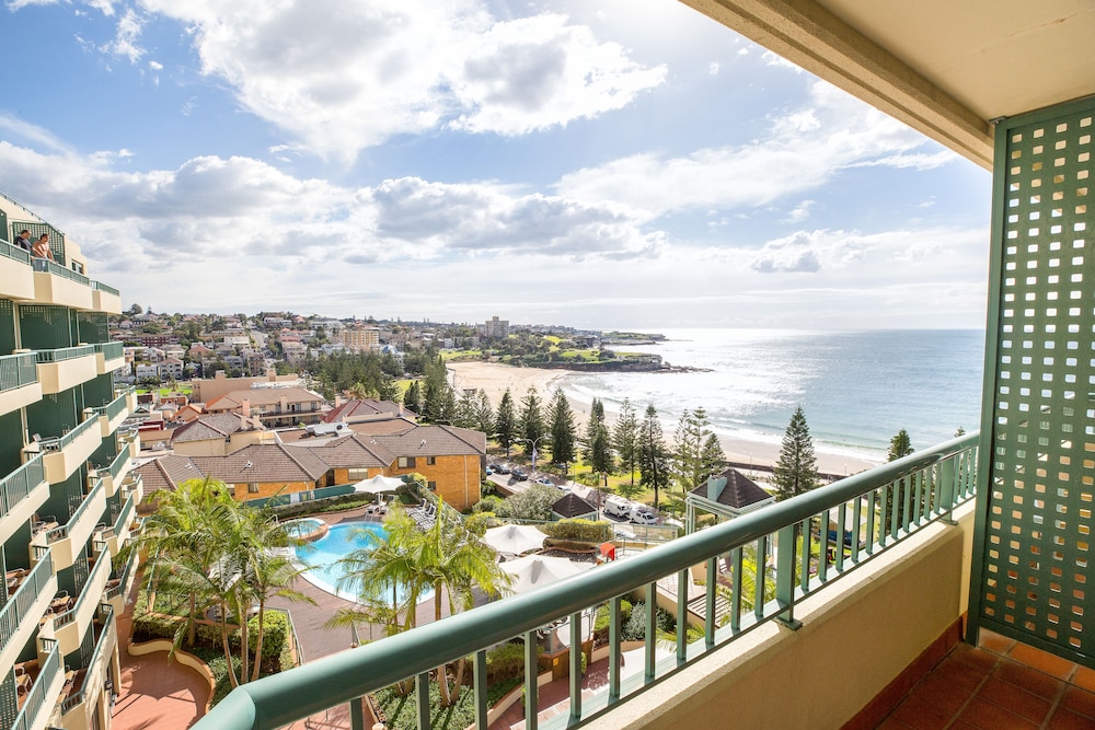 Crowne Plaza Sydney Coogee Beach
