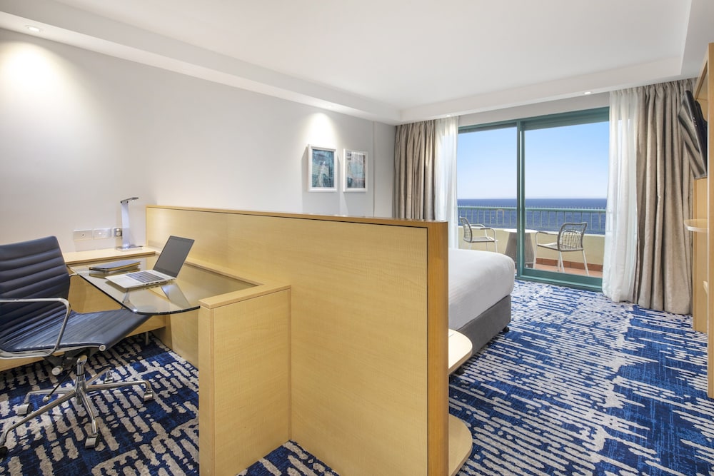 Crowne Plaza Sydney Coogee Beach
