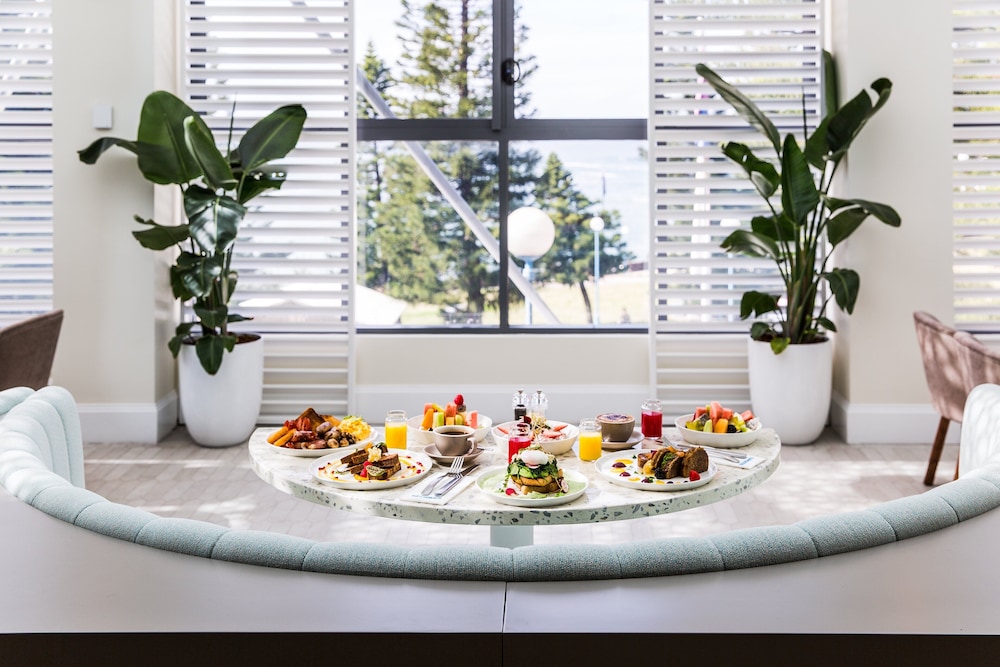 Crowne Plaza Sydney Coogee Beach