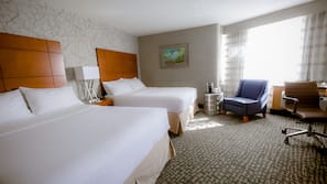 Hypo-allergenic bedding, in-room safe, desk, blackout drapes