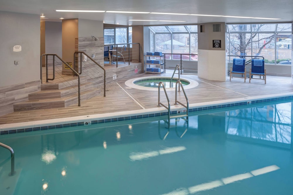 Indoor spa tub, Residence Inn by Marriott Seattle Downtown/Lake Union