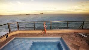 Piscine sur le toit