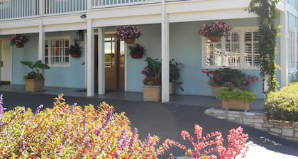 Carmel Bay View Inn