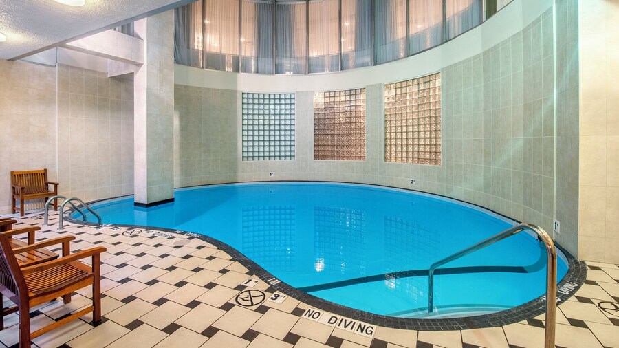 Holiday Inn Hotel & Suites Vancouver Downtown, an IHG Hotel