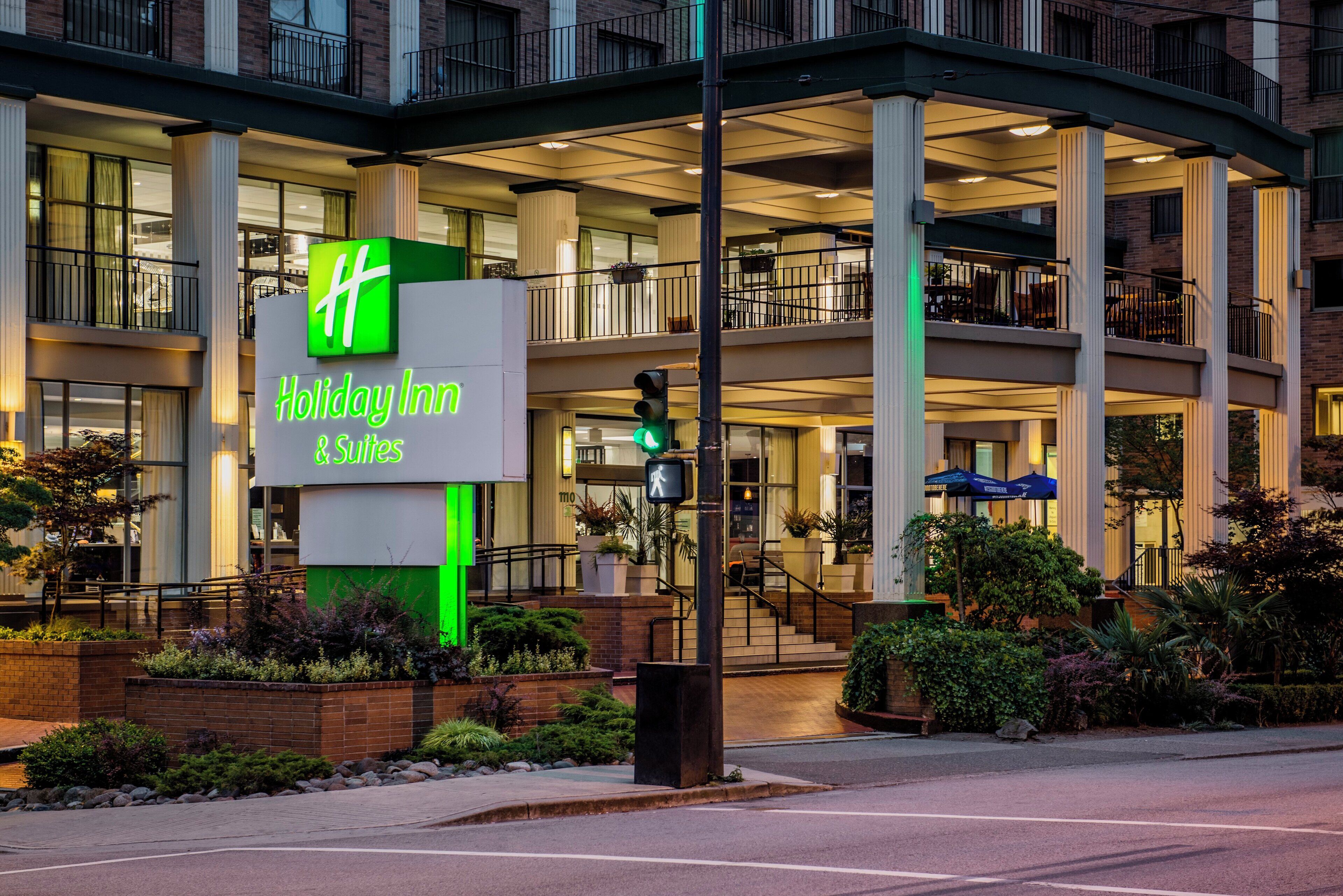 Holiday Inn Hotel & Suites Vancouver Downtown, an IHG Hotel: 2021 Pictures, Reviews, Prices