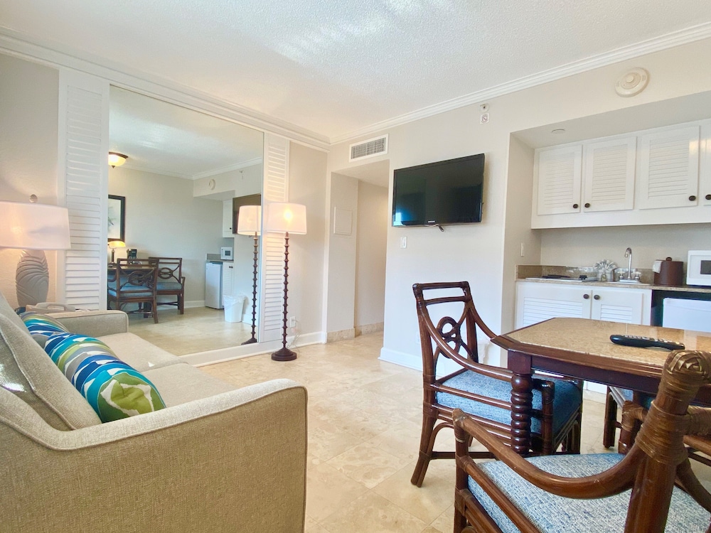 TradeWinds Island Grand