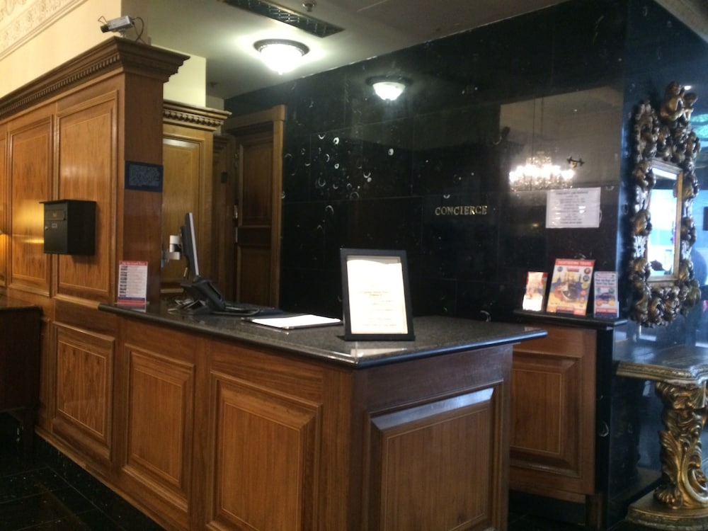 Concierge desk, Britannia The International Hotel London, Canary Wharf