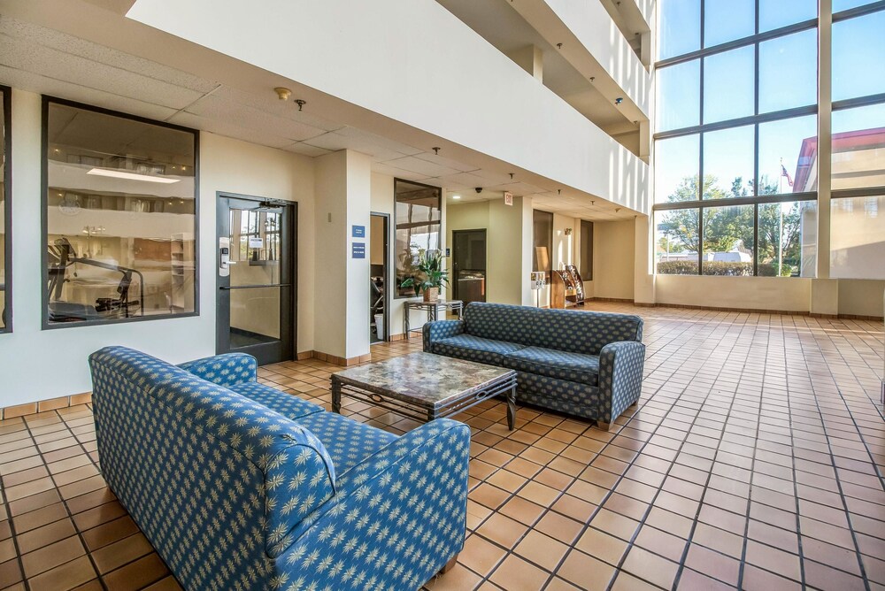 Clarion Hotel Convention Center Jackson Northwest in Jackson Best Rates & Deals on Orbitz