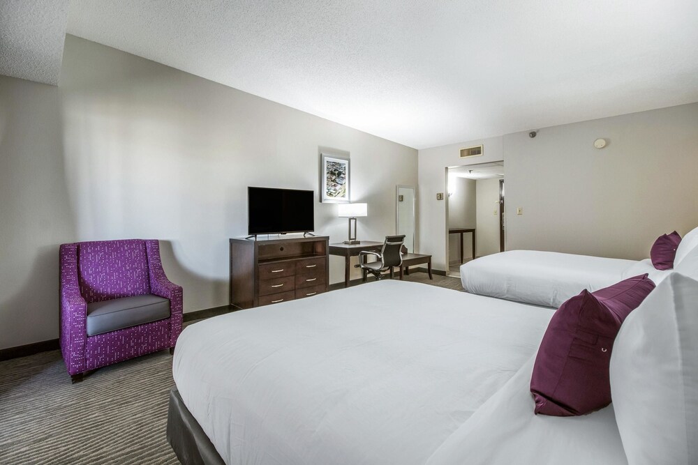 Clarion Hotel Convention Center Jackson Northwest in Jackson Best Rates & Deals on Orbitz