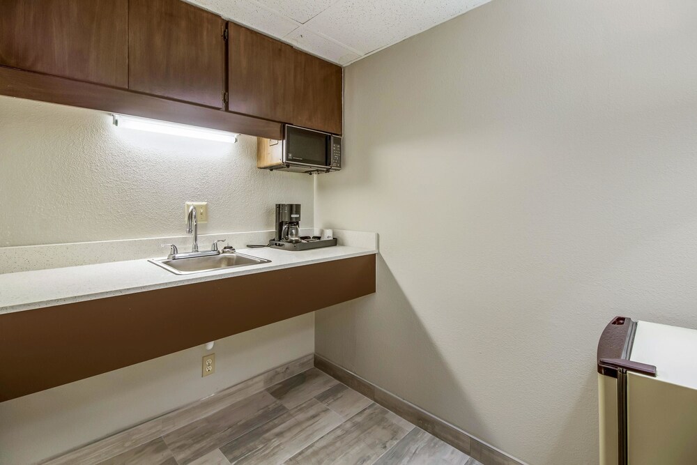 Clarion Hotel Convention Center Jackson Northwest in Jackson Best Rates & Deals on Orbitz