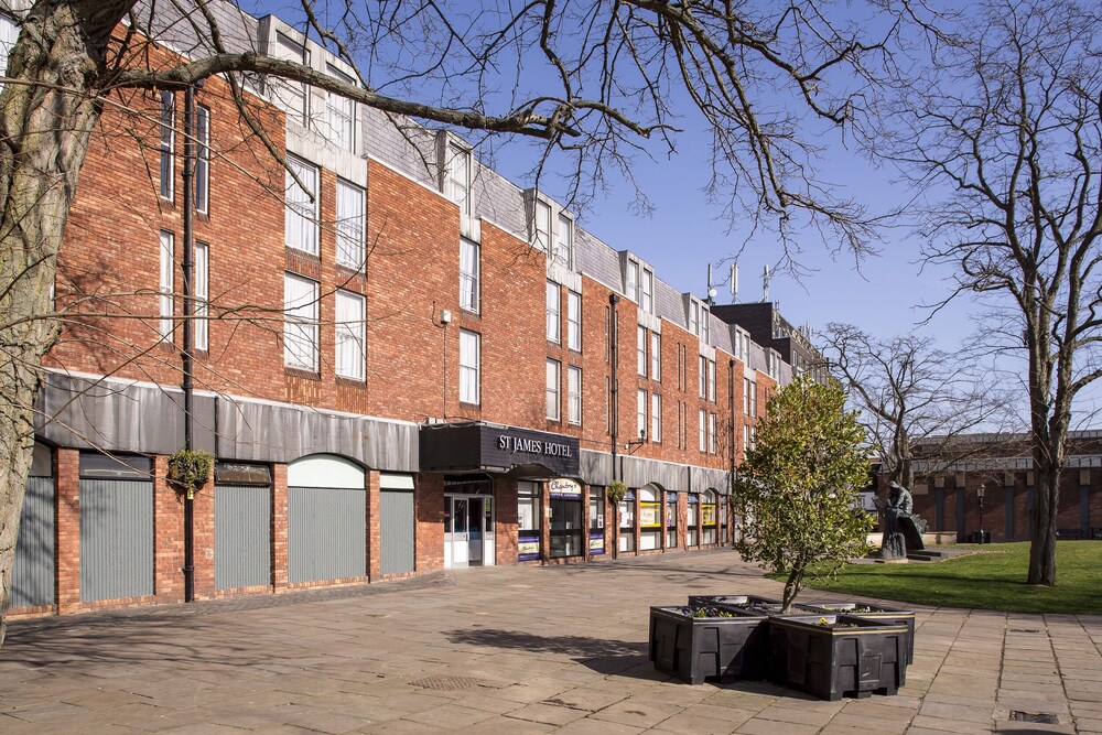 Front of property, St James Hotel