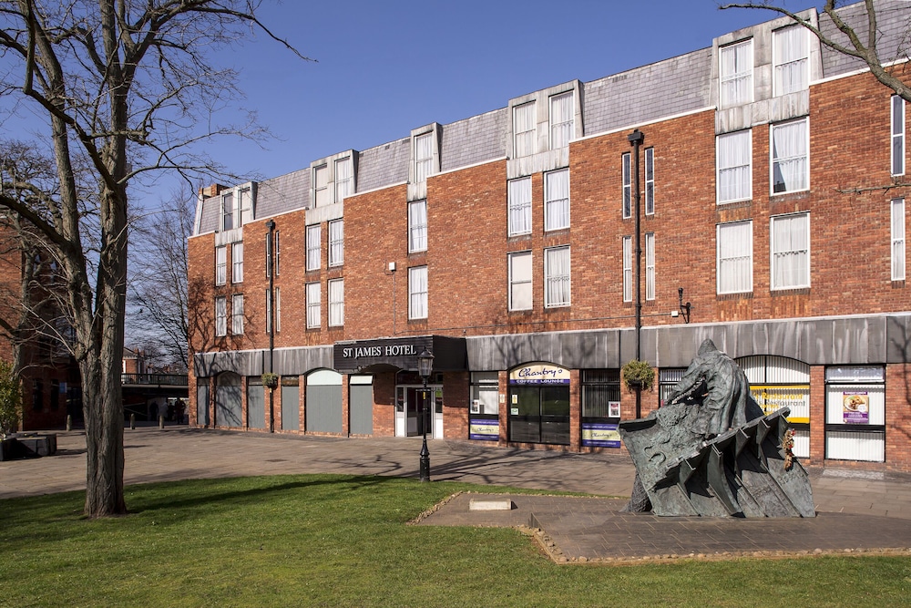 Front of property, St James Hotel