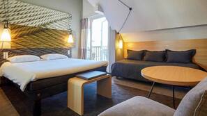Coffre-forts dans les chambres, bureau, rideaux occultants