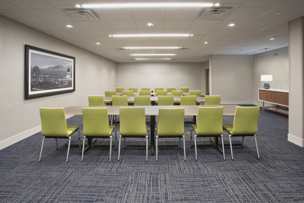 Meeting facility, Holiday Inn Express & Suites Chicago North Shore - Niles, an IHG Hotel