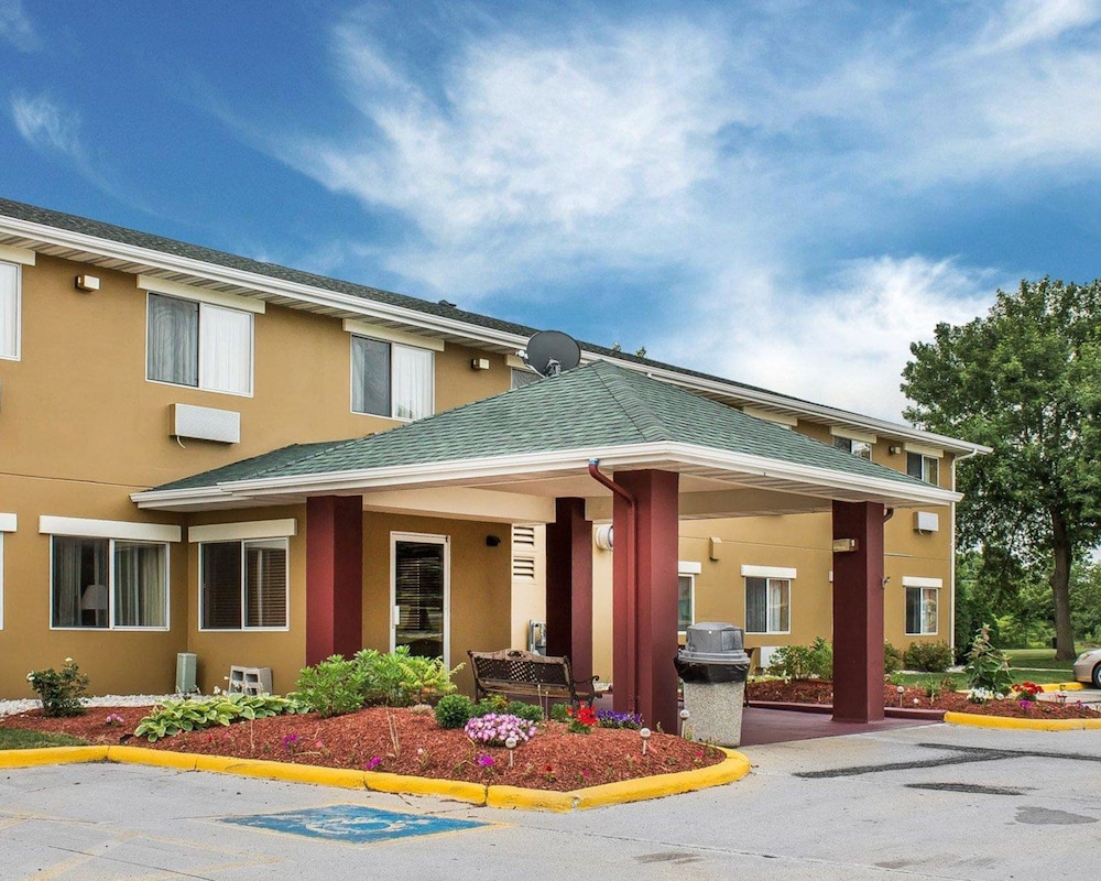 Quality Inn In Sheboygan Hotel Rates Reviews On Orbitz
