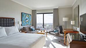 In-room safe, desk, laptop workspace, iron/ironing board