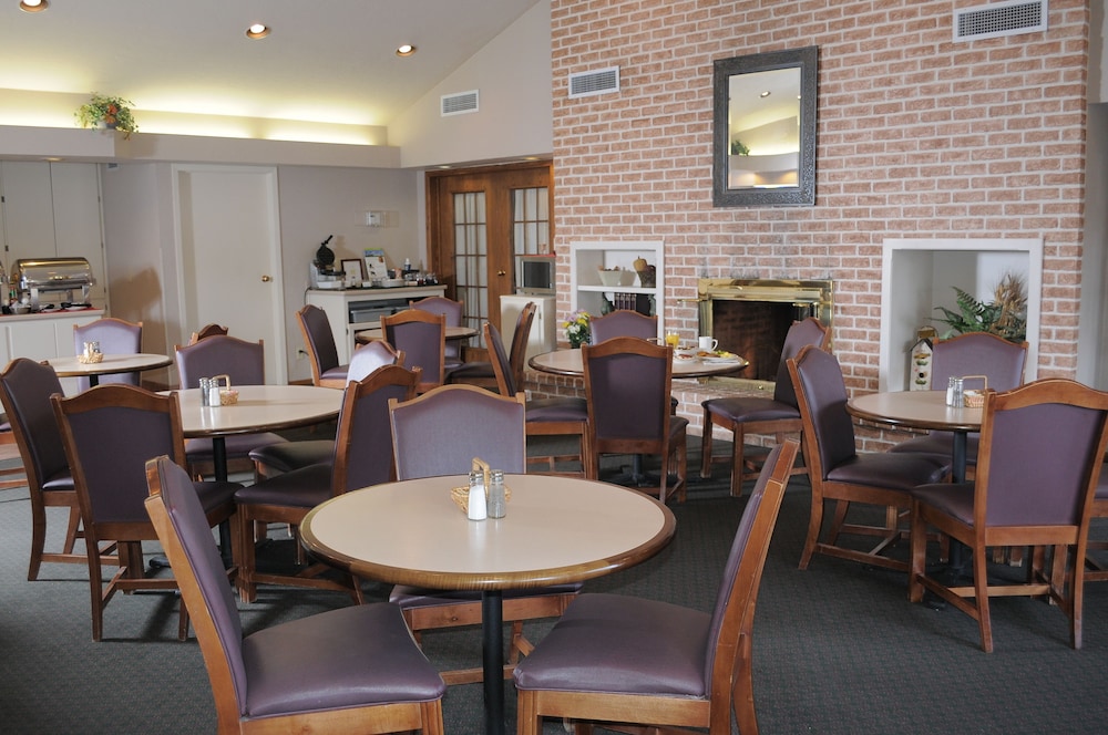 Hawthorn Suites by Wyndham Green Bay