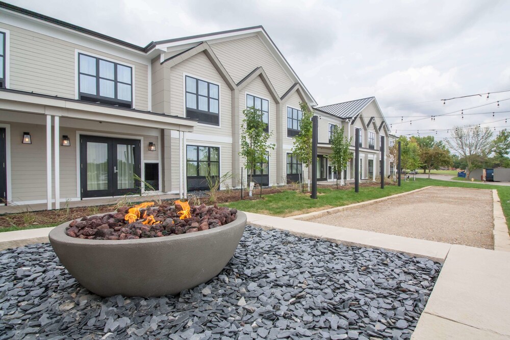 Hotel Renovo in Des Moines Best Rates & Deals on Orbitz