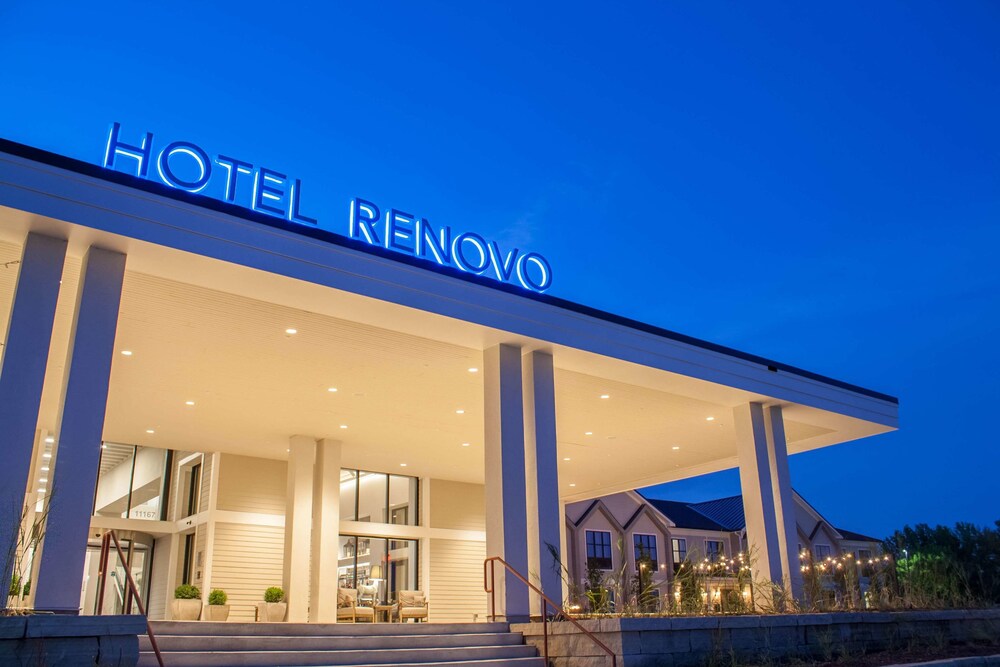 Hotel Renovo in Des Moines Best Rates & Deals on Orbitz