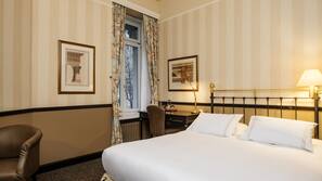 1 bedroom, hypo-allergenic bedding, down duvet, minibar