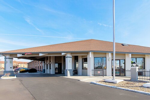 Bellefontaine Ohio Hotels From 58 Cheap Hotel Deals Travelocity
