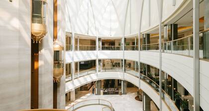Lotte Hotel World