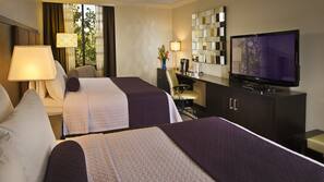 Premium bedding, in-room safe, desk, laptop workspace