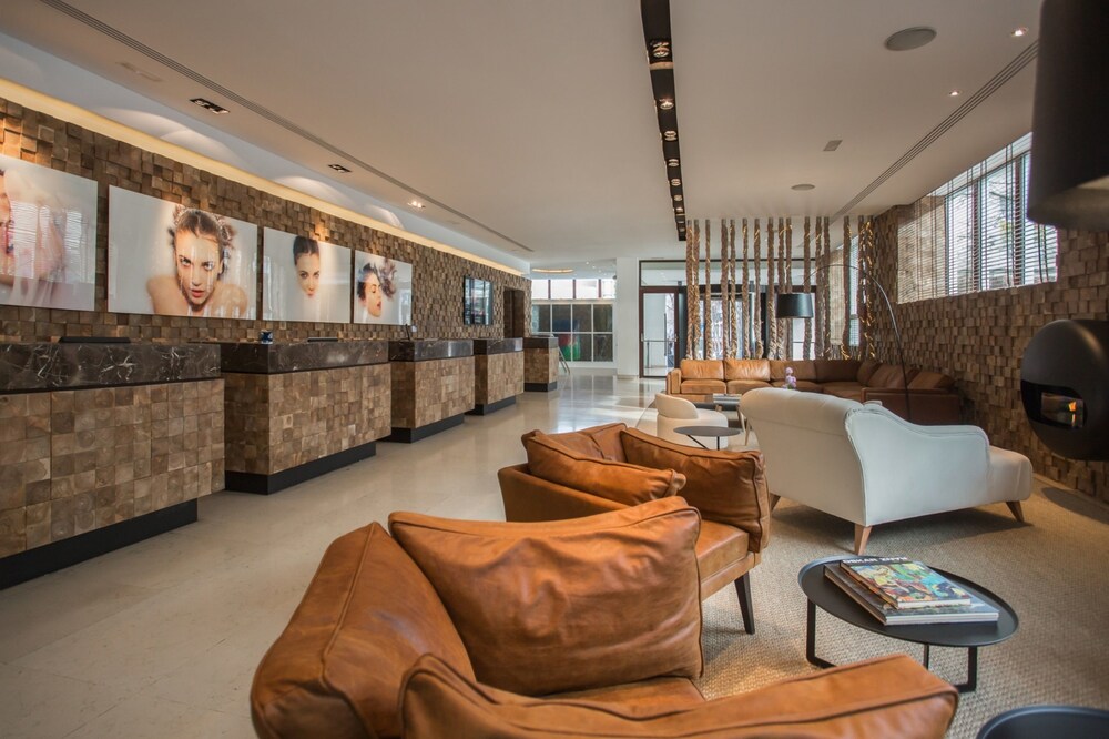 Me Madrid By Melia 2018 Room Prices Deals Reviews Expedia View From Hotel Featured Image Lobby