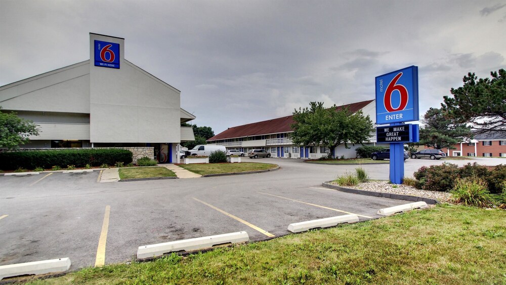 Motel 6 Cedar Rapids, IA