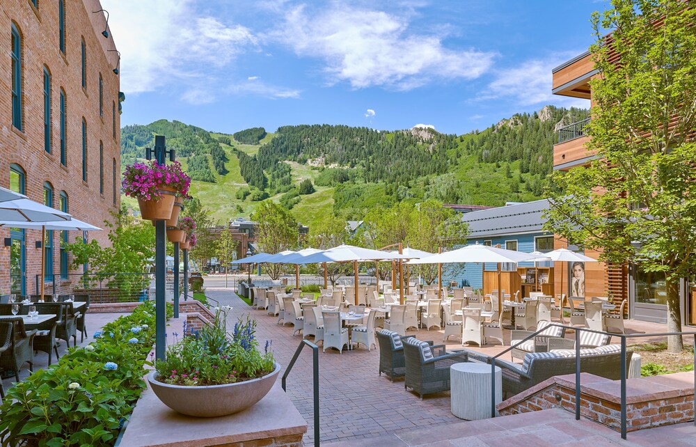 Hotel Jerome, Auberge Resorts Collection