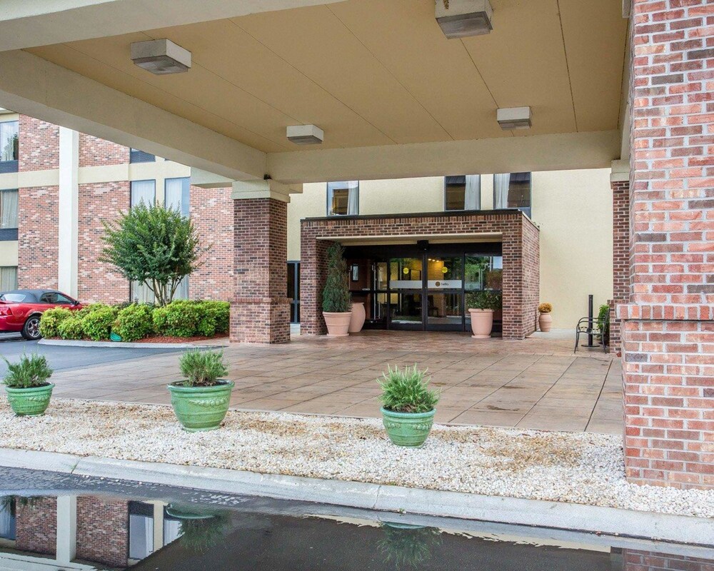 Comfort Inn Downtown In Chattanooga Hotel Rates Reviews On Orbitz