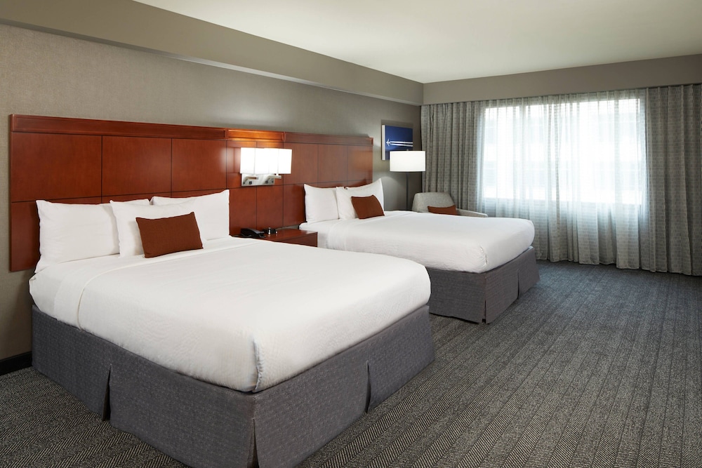 Courtyard by Marriott Los Angeles LAX/Century Boulevard