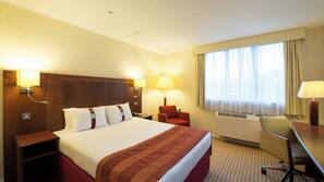 In-room safe, desk, laptop workspace, blackout curtains
