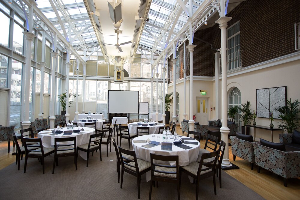 Banquet hall, Hilton London Euston