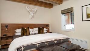 Premium bedding, desk, iron/ironing board, free cots/infant beds