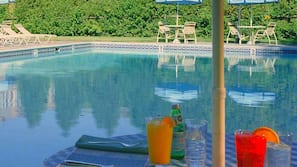 Seasonal outdoor pool
