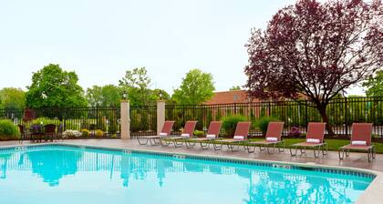 Holiday Inn Clark - Newark Area, an IHG Hotel