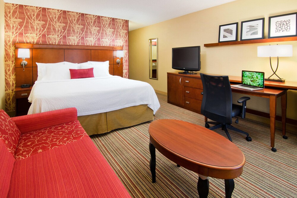 Courtyard by Marriott John Wayne Airport/Orange County